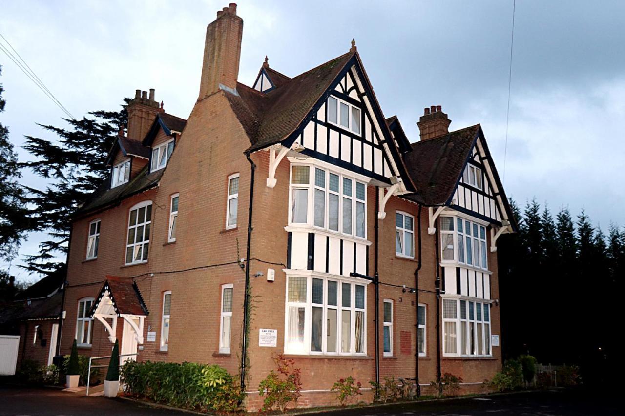 Gatwick Inn Horley Exterior foto